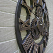 Horloge Ancienne Murale à Chiffres Romains et Engrenages