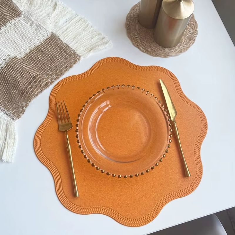 Set De Table Cuir En Forme De Fleur Antidérapant Et Lavable