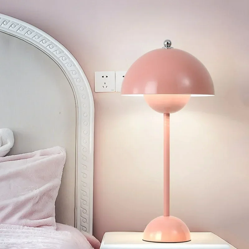 Lampe Champignon Rose Minimaliste