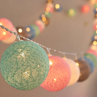 Guirlande LED Boule Lumineuse, boules colorées en fil tressé avec lumière 