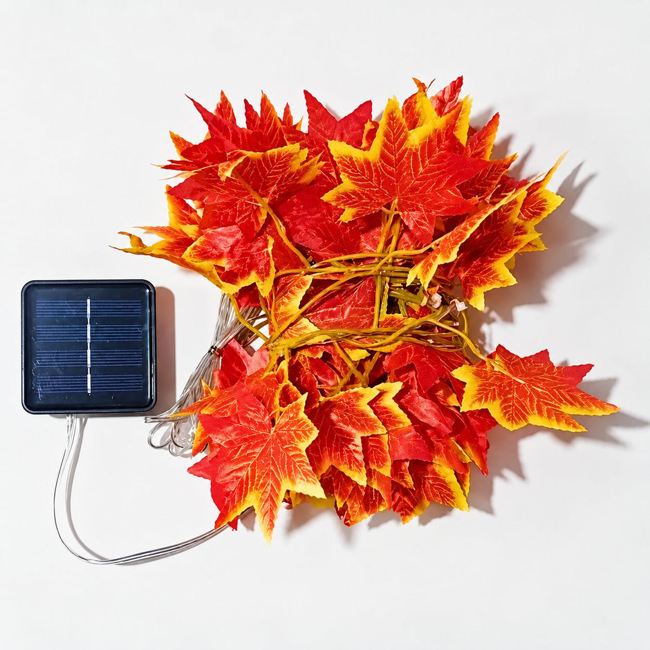 Guirlandes Solaires Feuilles D’Érable LED