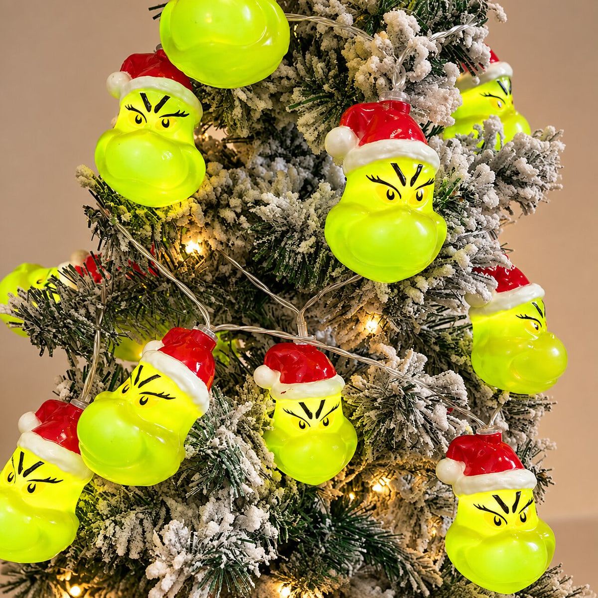 Guirlandes de Noël LED Grinch avec Chapeau Rouge