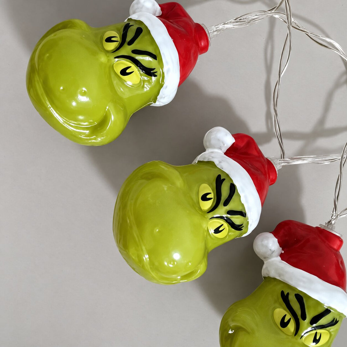 Guirlandes de Noël LED Grinch avec Chapeau Rouge