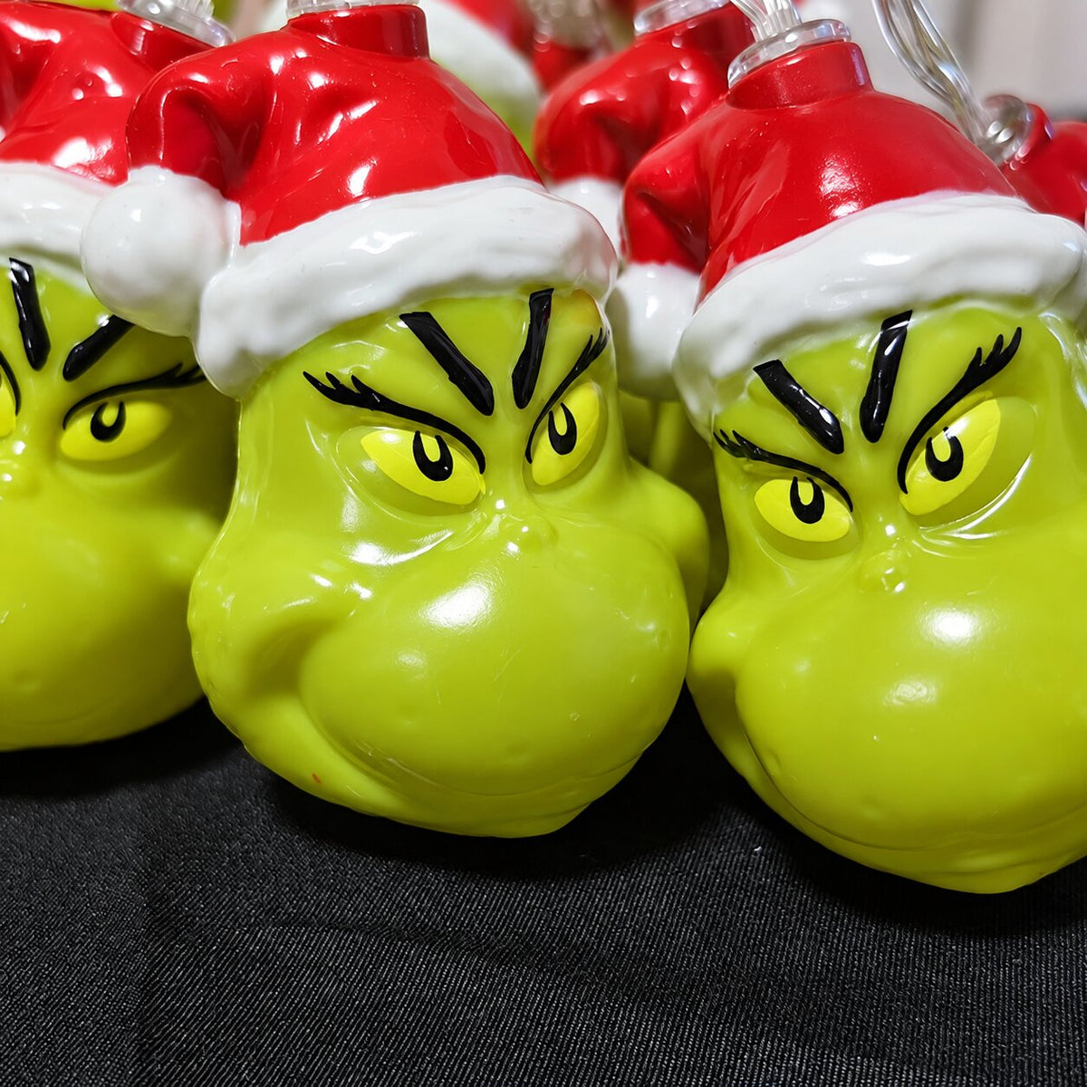 Guirlandes de Noël LED Grinch avec Chapeau Rouge