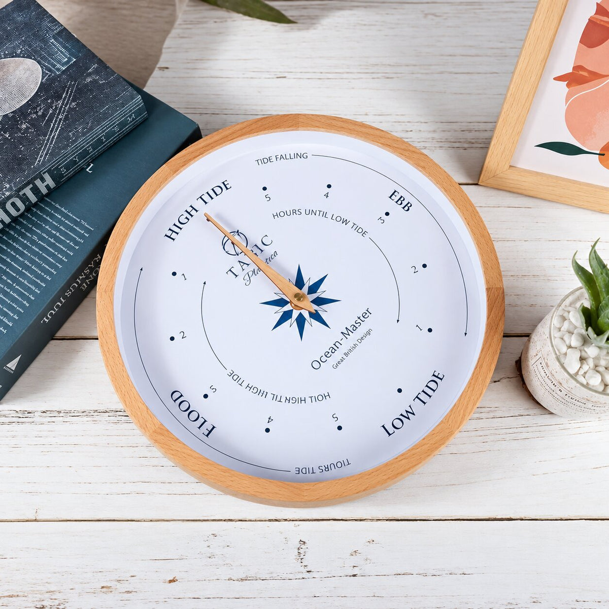 Horloge Des Marées Avec Indicateur Marin