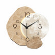 Horloge Murale en Bois au Design Lunaire, cadran beige avec motif de lune