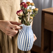 Mini Vase à Fleurs à Rayures Bleues