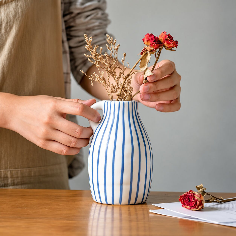 Mini Vase à Fleurs à Rayures Bleues