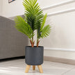 Pot de Fleurs Rond sur Pied pour Plantes, pot gris avec pieds en bois