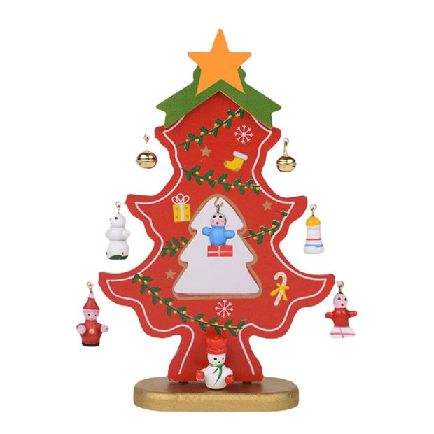 Sapin En Bois Vert Avec Étoile Et Petits Personnages De Noël