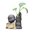 Sculpture En Argile Figurine Moine Calme Avec Plante, Sculpture En Argile 