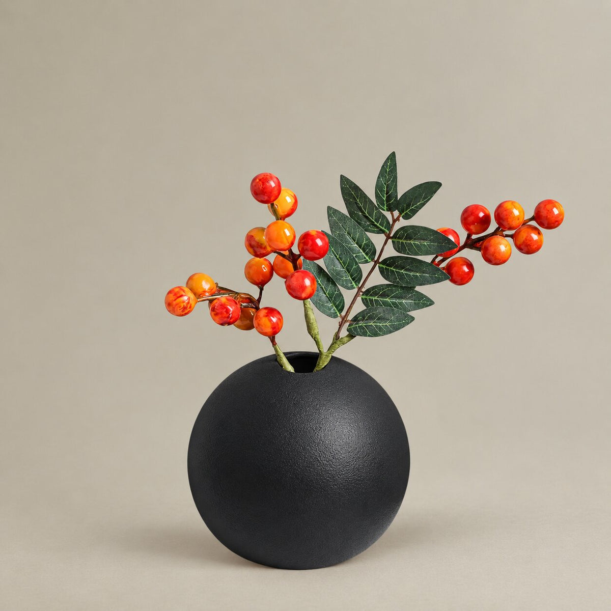 Vase Rond Noir en Céramique pour Fleurs Artificielles