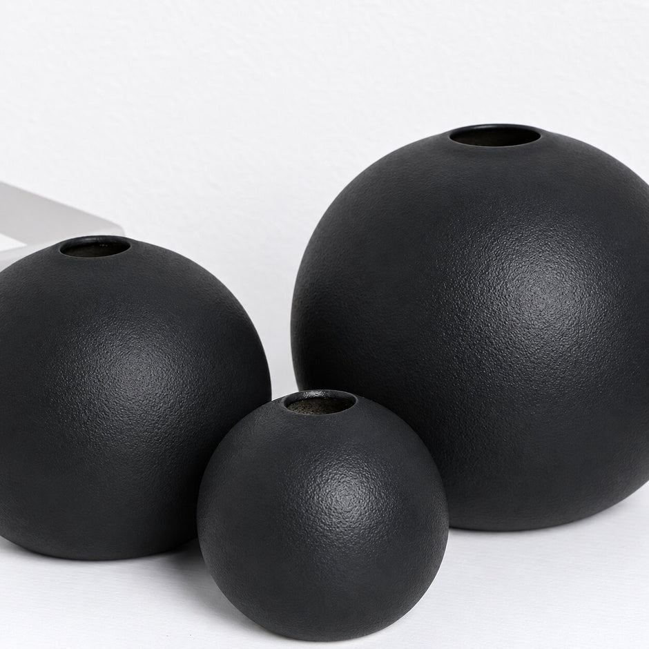 Vase Rond Noir en Céramique pour Fleurs Artificielles