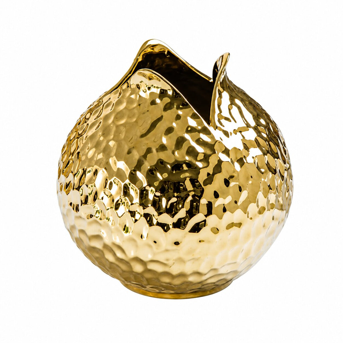 Vase à Fleur en Forme de Grenade doré avec finition métallisée brillante, surface martelée texturée et forme arrondie originale pour une décoration élégante et contemporaine.