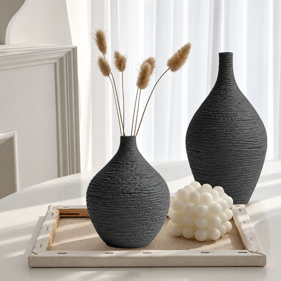 Vase en Céramique à Bouche Étroite