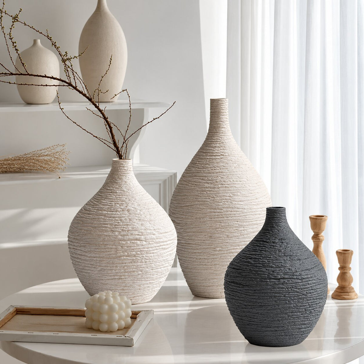 Vase en Céramique à Bouche Étroite