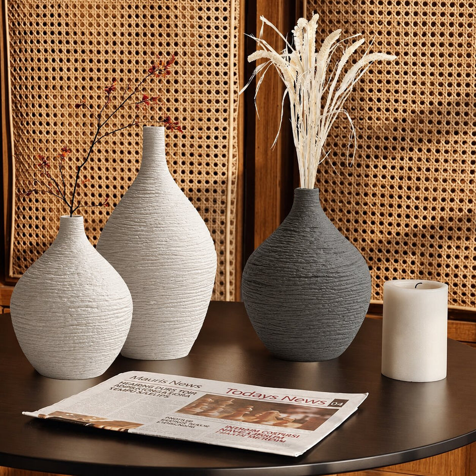 Vase en Céramique à Bouche Étroite