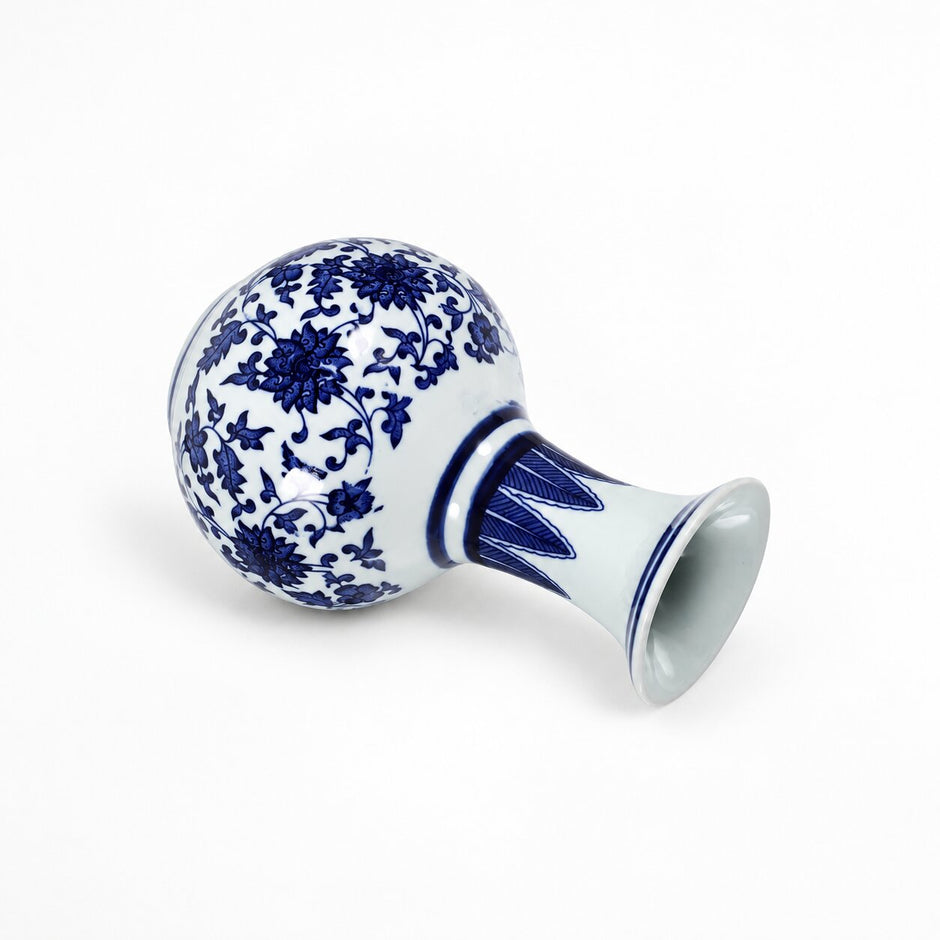 Vase en Porcelaine Bleu et Blanc