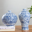 Vase en Porcelaine Bleu et Blanc avec Dessin de Lotus