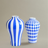 Vase Bleu en Céramique Matelassée Géométrique