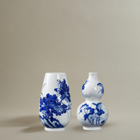 Vase en Porcelaine Bleu et Blanc de Style Chinois